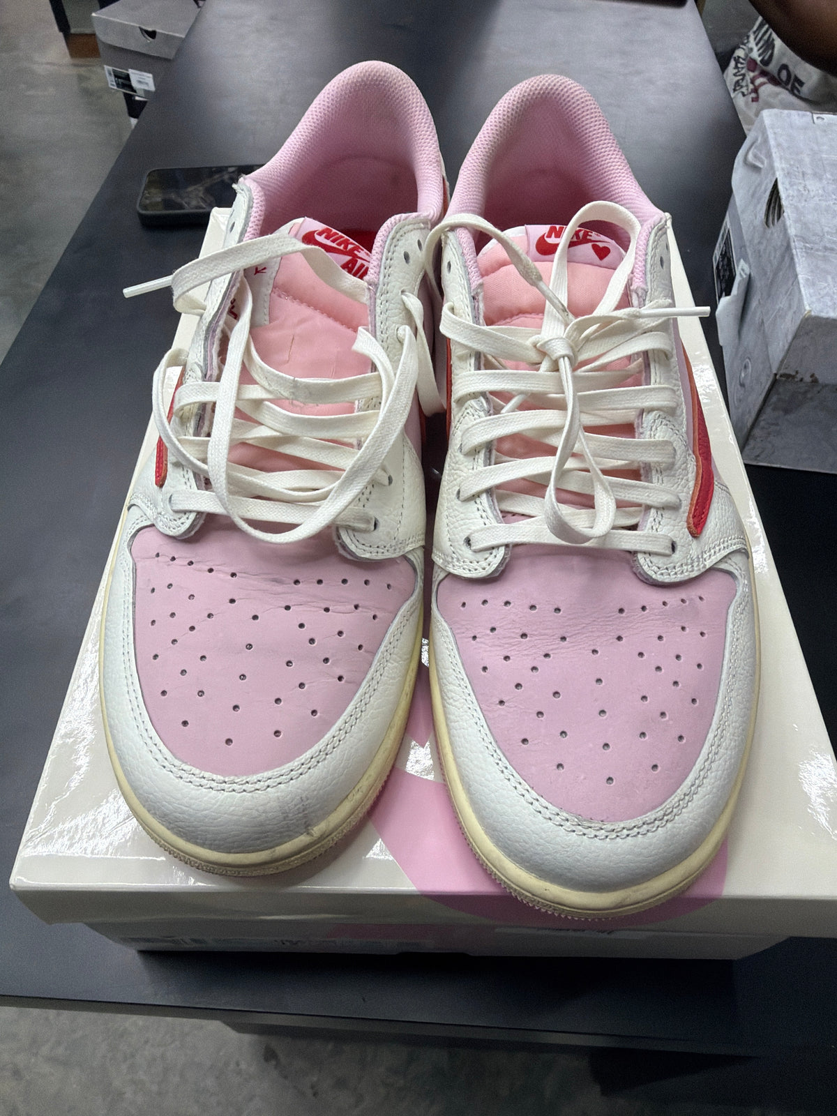 AJ1 Low Travis Scott Tropical Pink (U) - 12.5M**