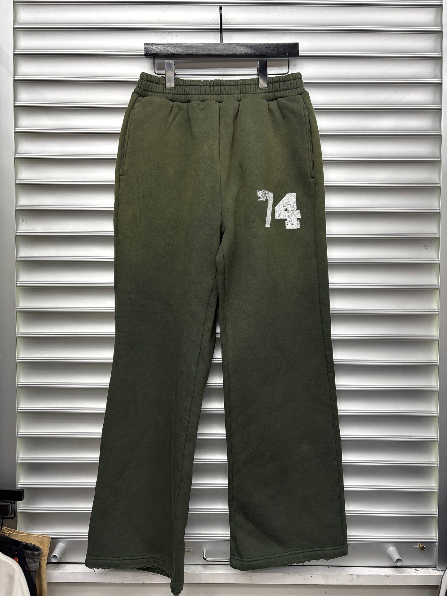74 Green Sweatpants - L