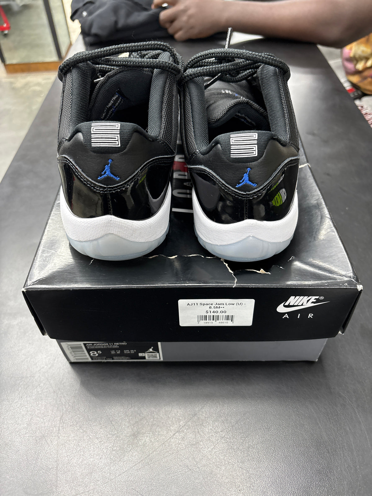 AJ11 Space Jam Low (U) - 8.5M**