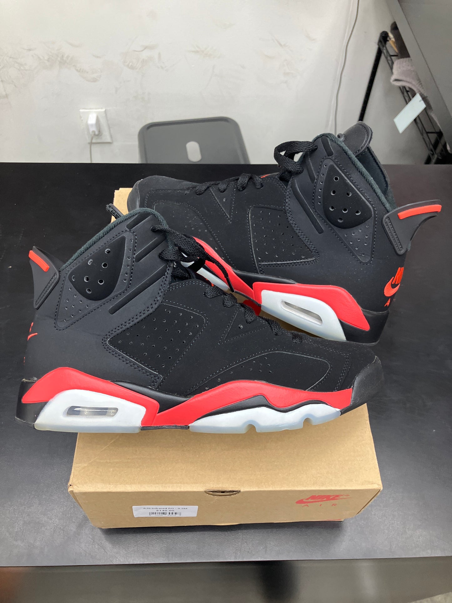 AJ6 Infrared (U) - 9.5M
