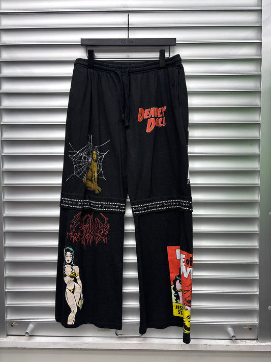 Deadly Doll Comic Sweatpants - L