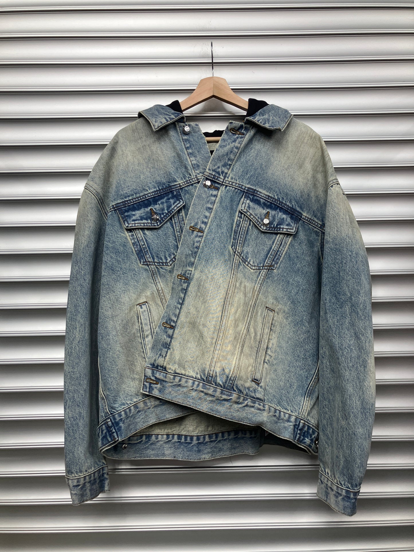 Alice Hooded Blue Denim Jacket - L*