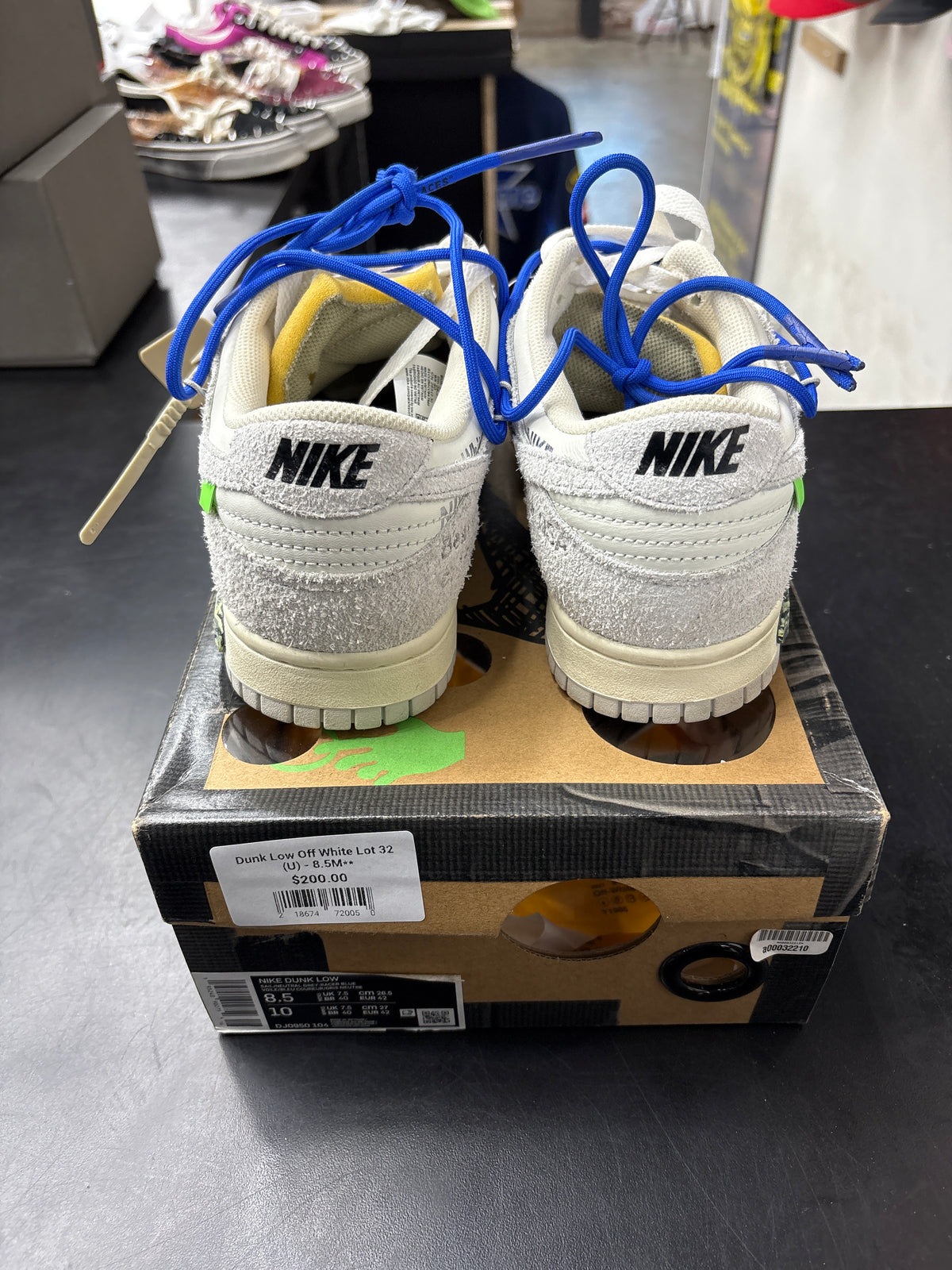Dunk Low Off White Lot 32 (U) - 8.5M**