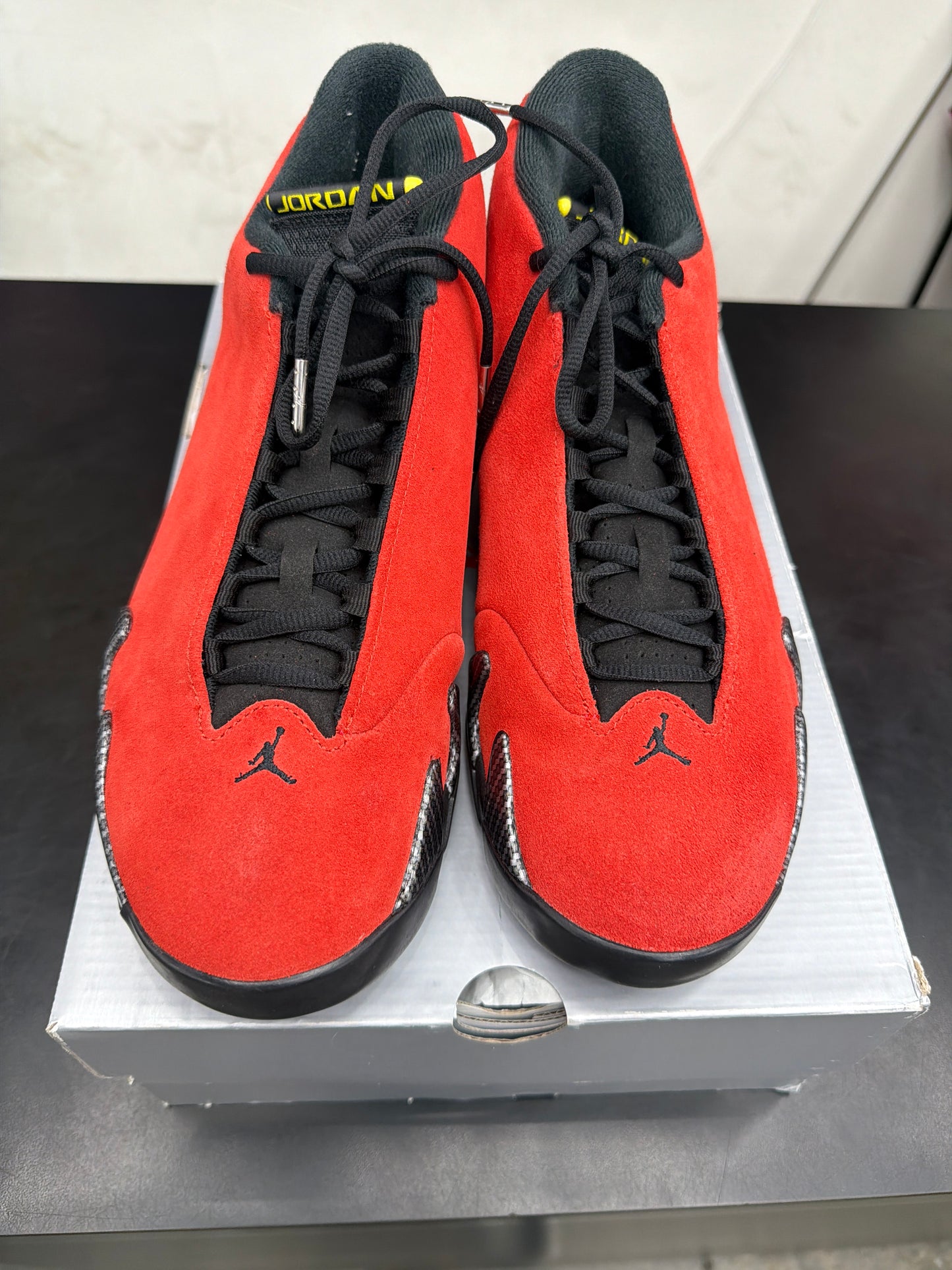 AJ14 Ferrari (U) - 11M**