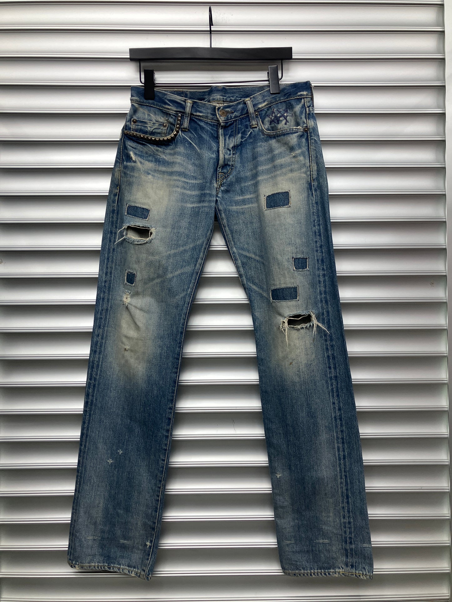 Hysteric Glamour Studded Distressed Denim - 30