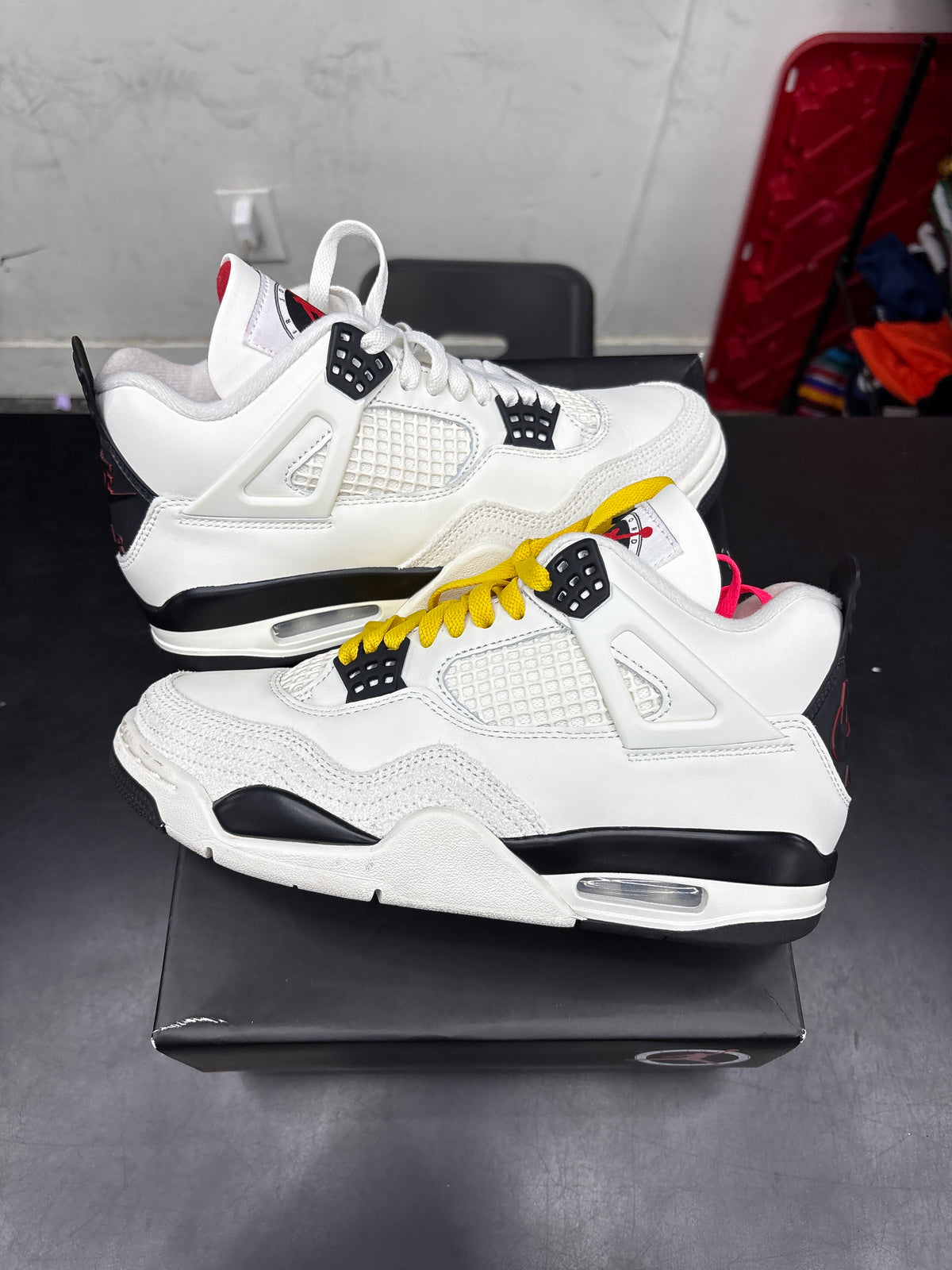AJ4 Flight Club (U) - 7.5M**