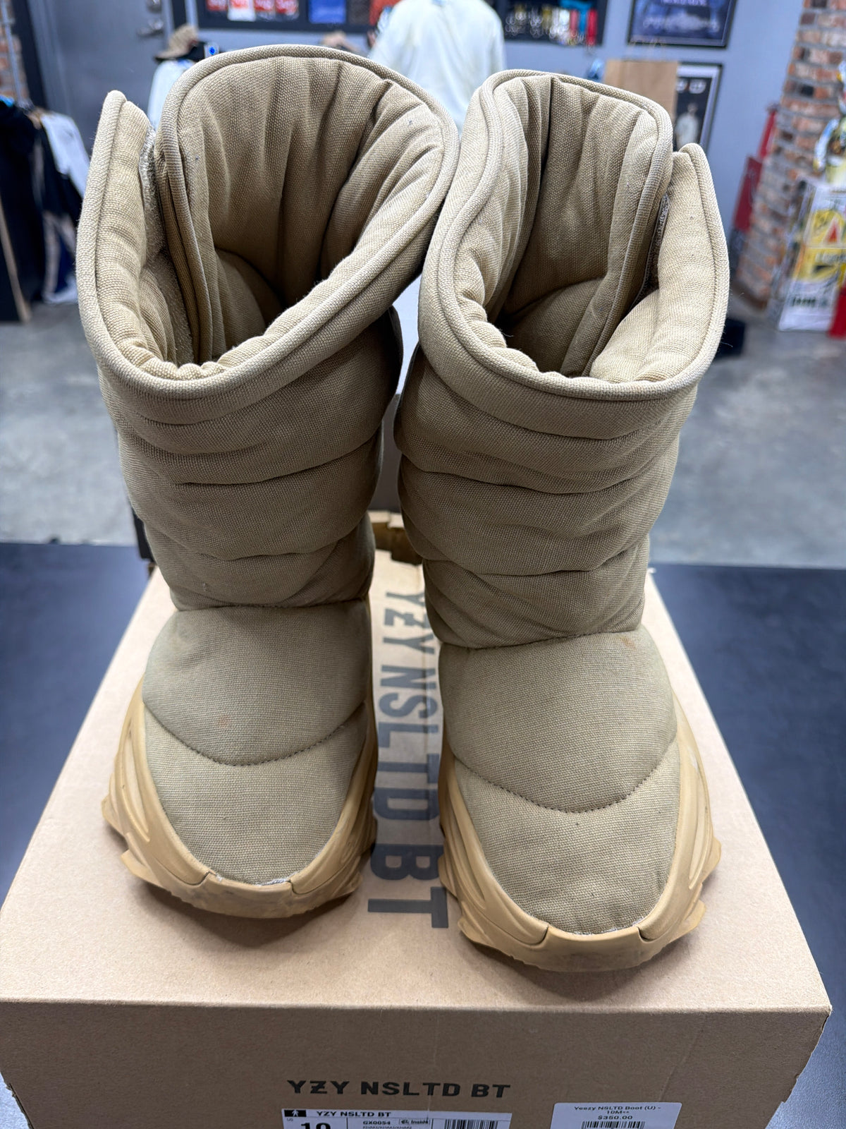 Yeezy NSLTD Boot (U) - 10M**