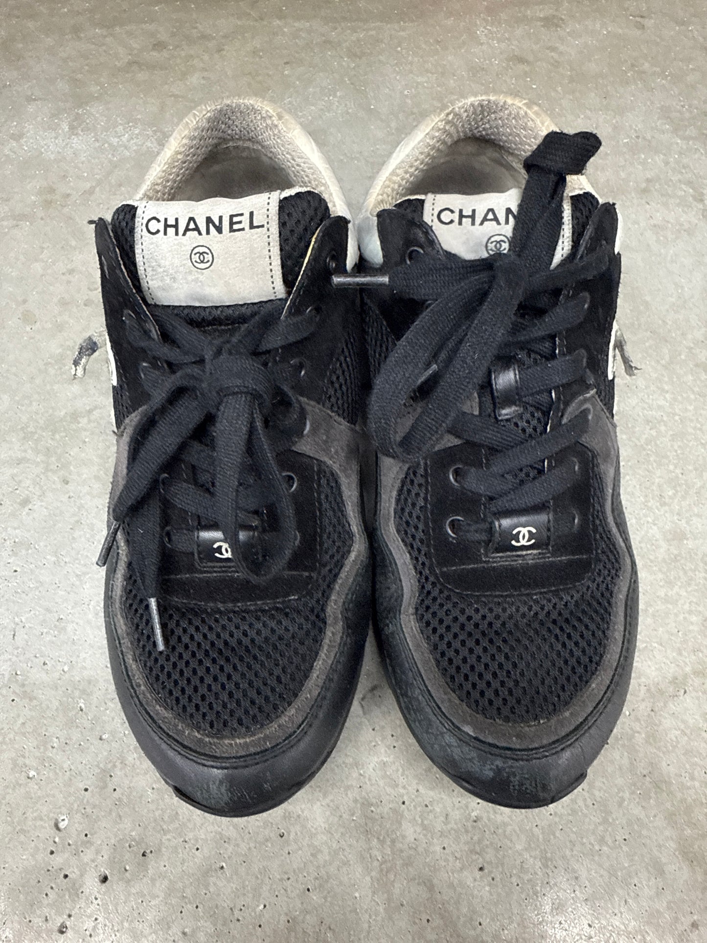 Chanel Trainer Black/White (U) - 38 (NB)