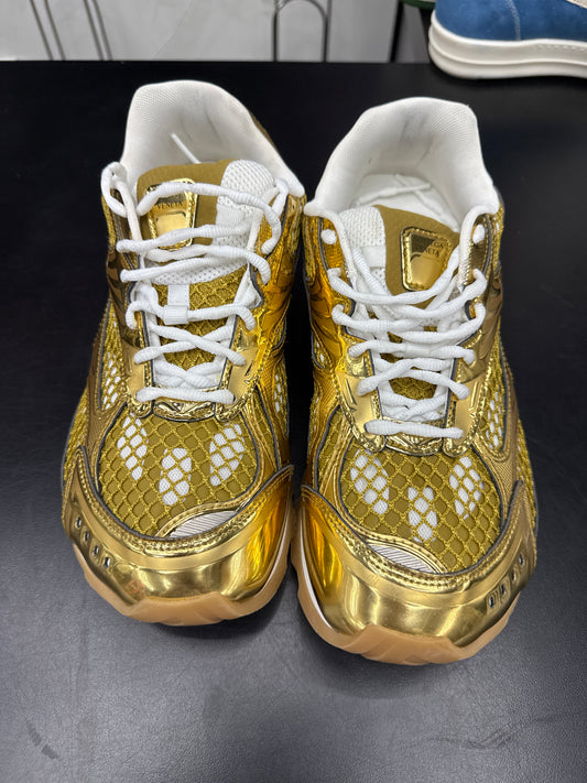 Bottega Orbit Gold (U) - 43(10) (NB)