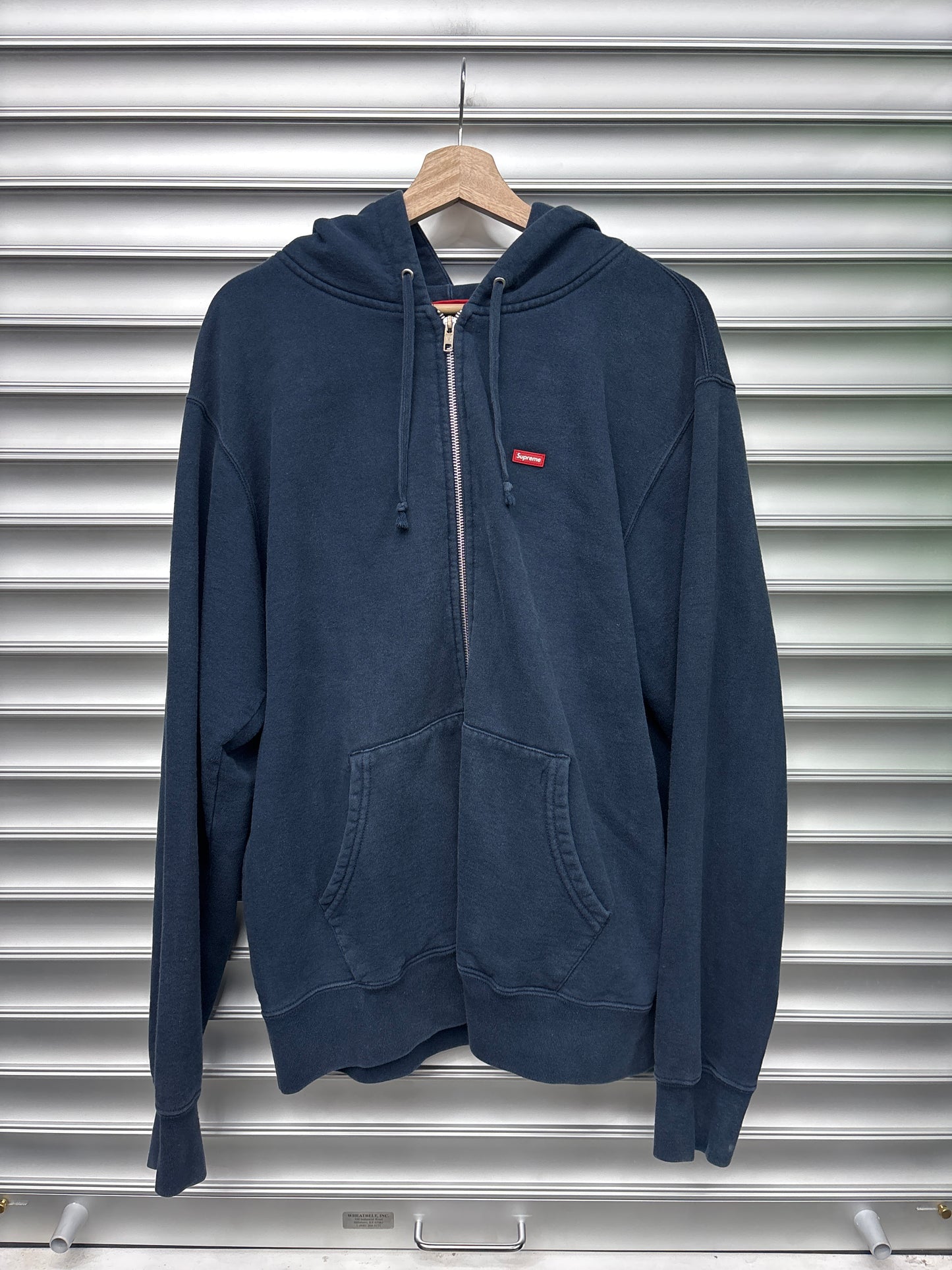 Supreme Small Box Logo Navy Hoodie - L