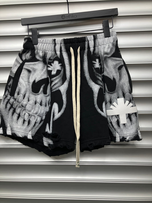 Vertabrae Skull Black Shorts - S