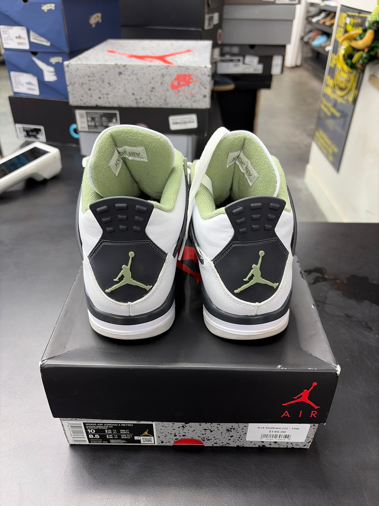 AJ4 Seafoam (U) - 10W