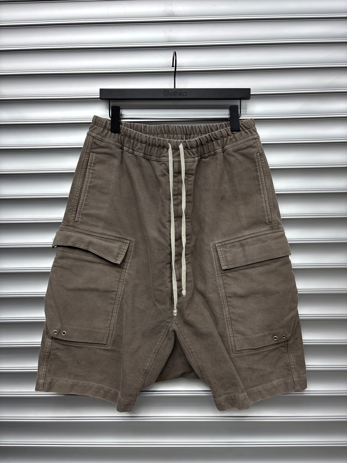 Rick Owens Dust Cargo Shorts - 50