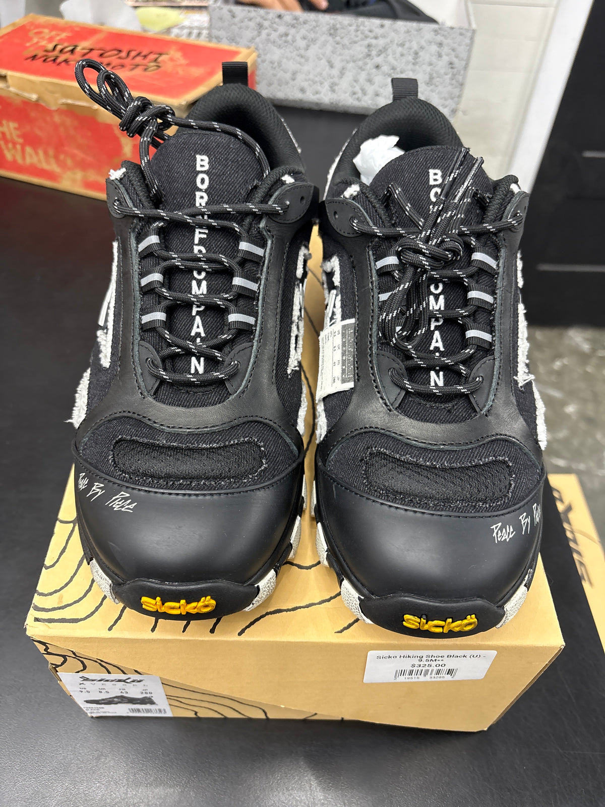 Sicko Hiking Shoe Black (U) - 9.5M**