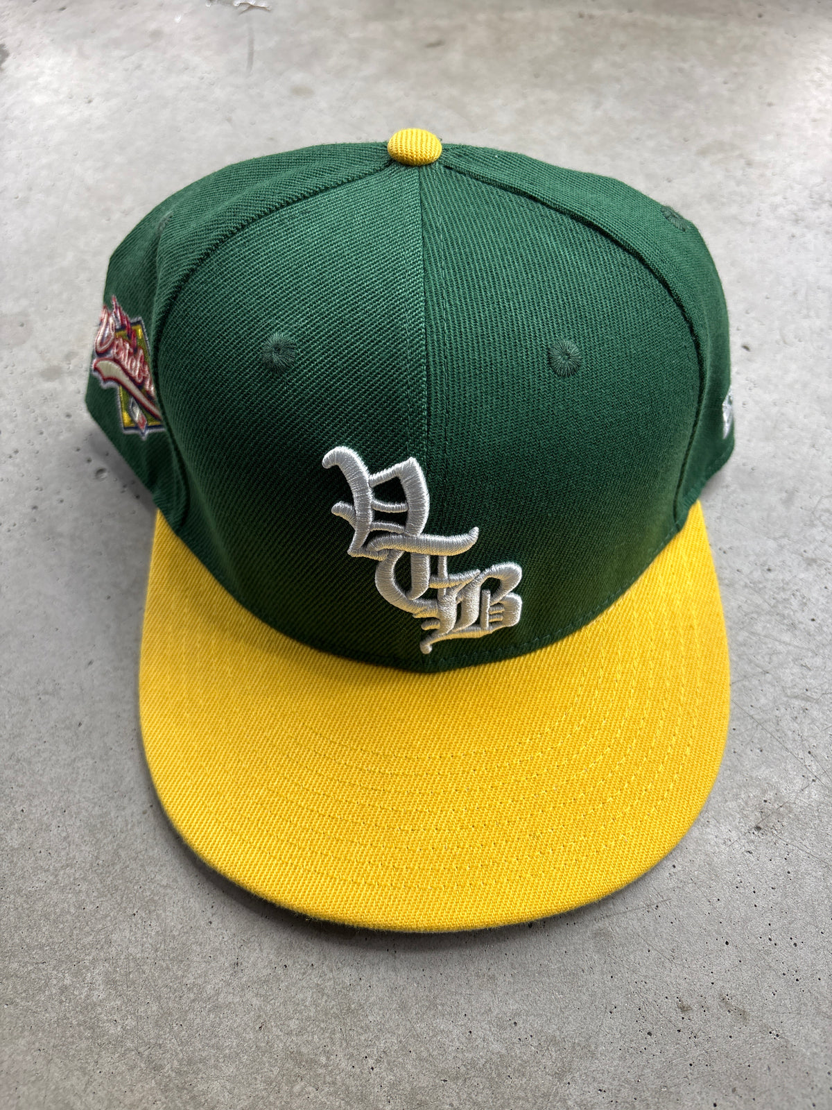 Vertabrae Green Fitted - 8**