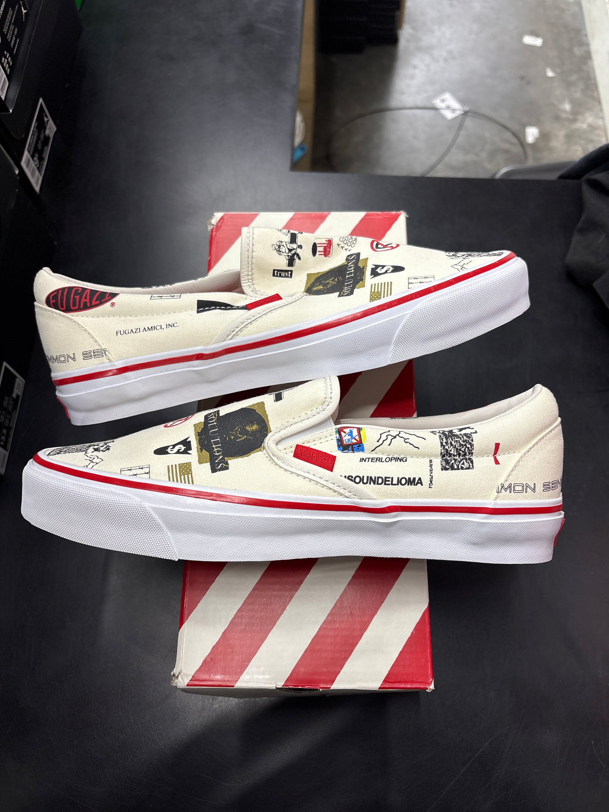 Fugazi Van Slip On - 11M**