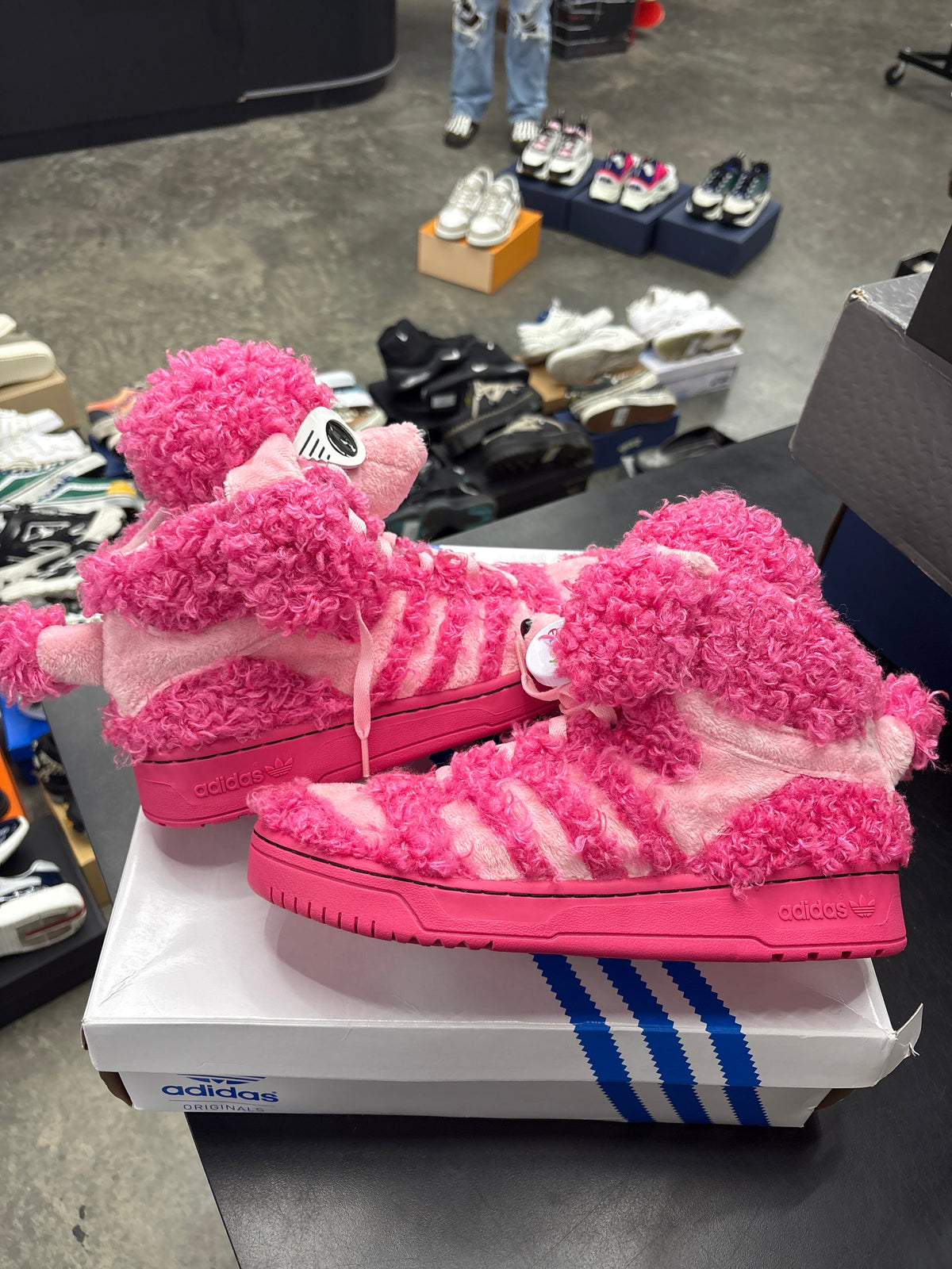 Adidas Jeremy Scott Poodle - 11.5M**