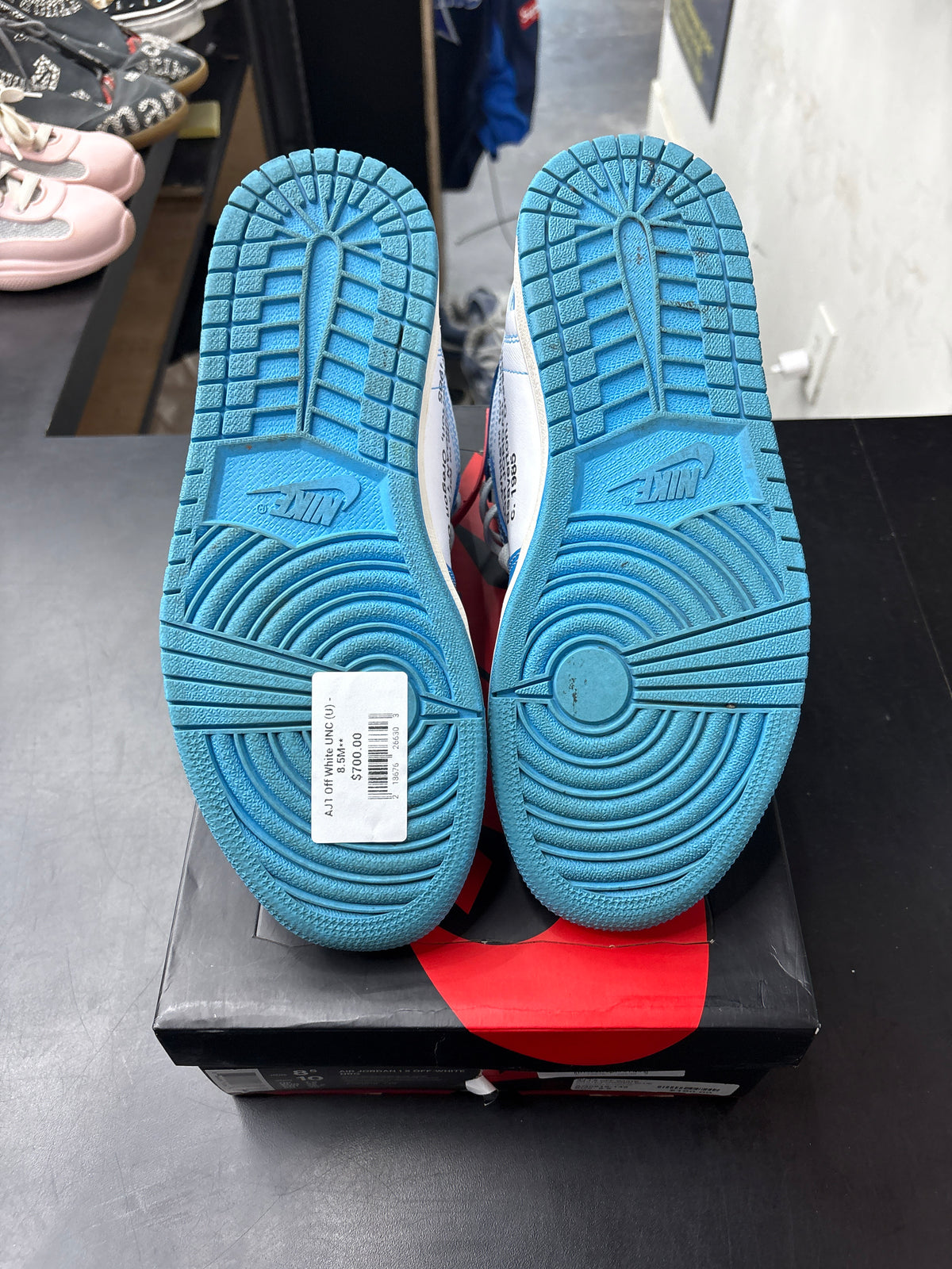 AJ1 Off White UNC (U) - 8.5M**