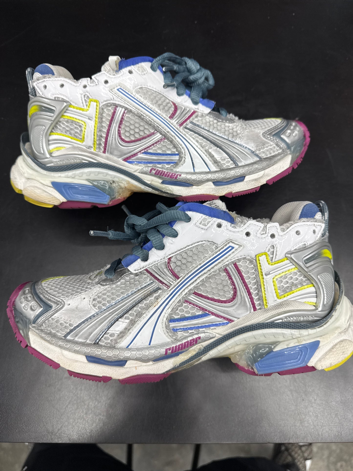 Balenciaga Runner Blue/Yellow/Purple (U) - 39 (NB)