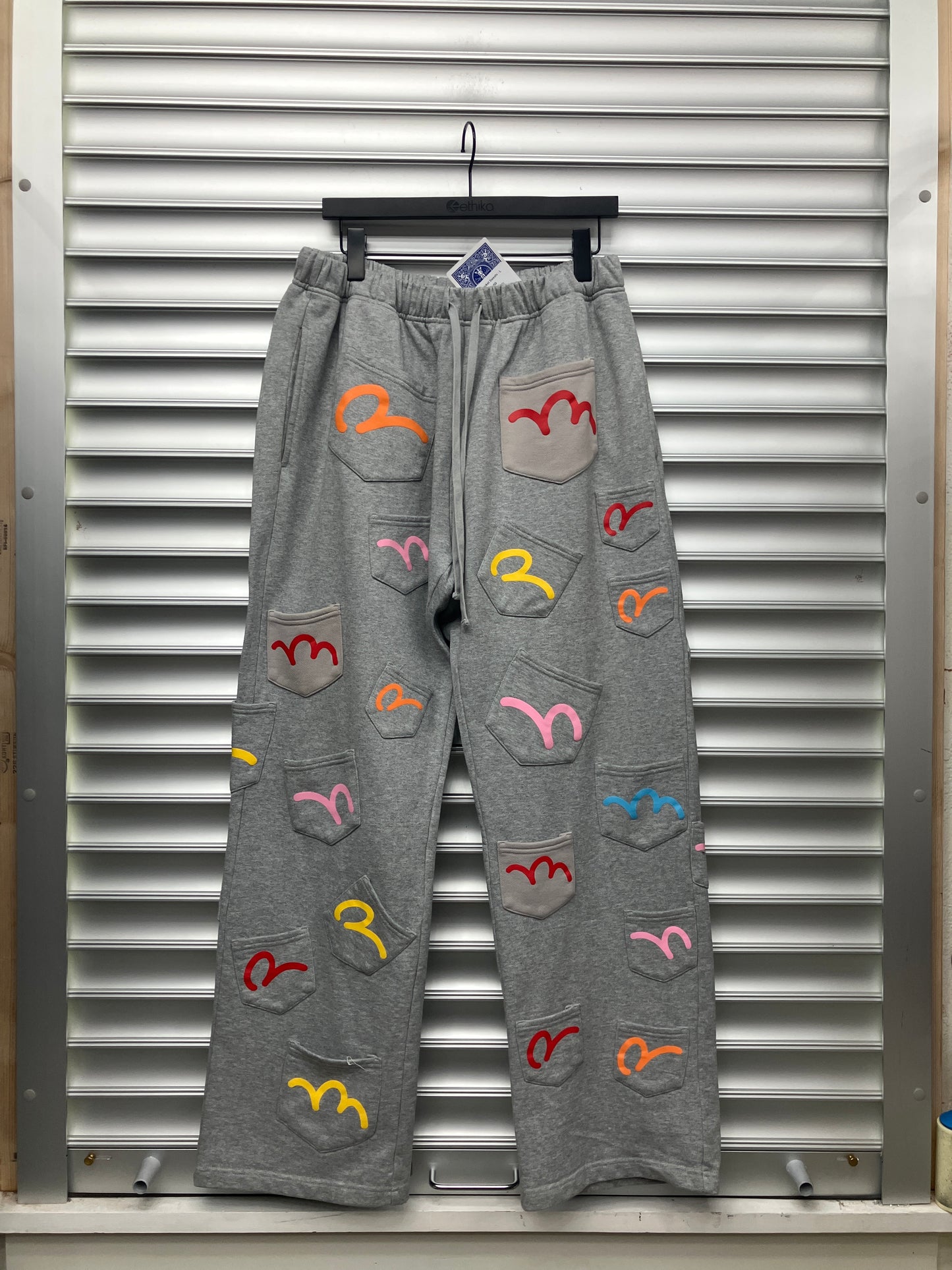 HMDD Pocket Sweats - L