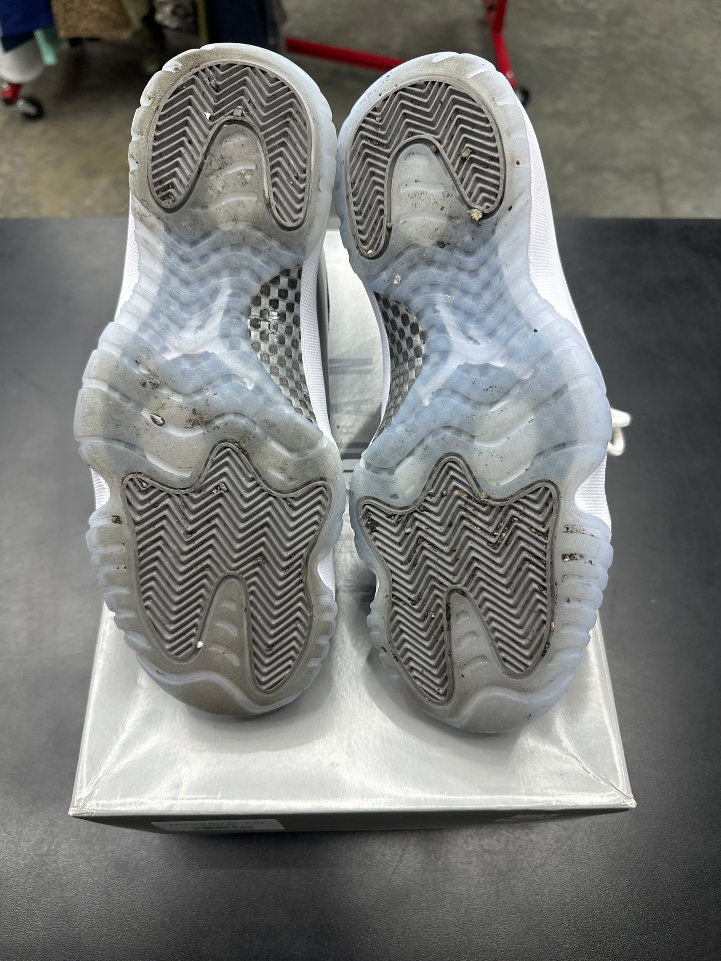 AJ11 Cool Grey (U) - 8.5M