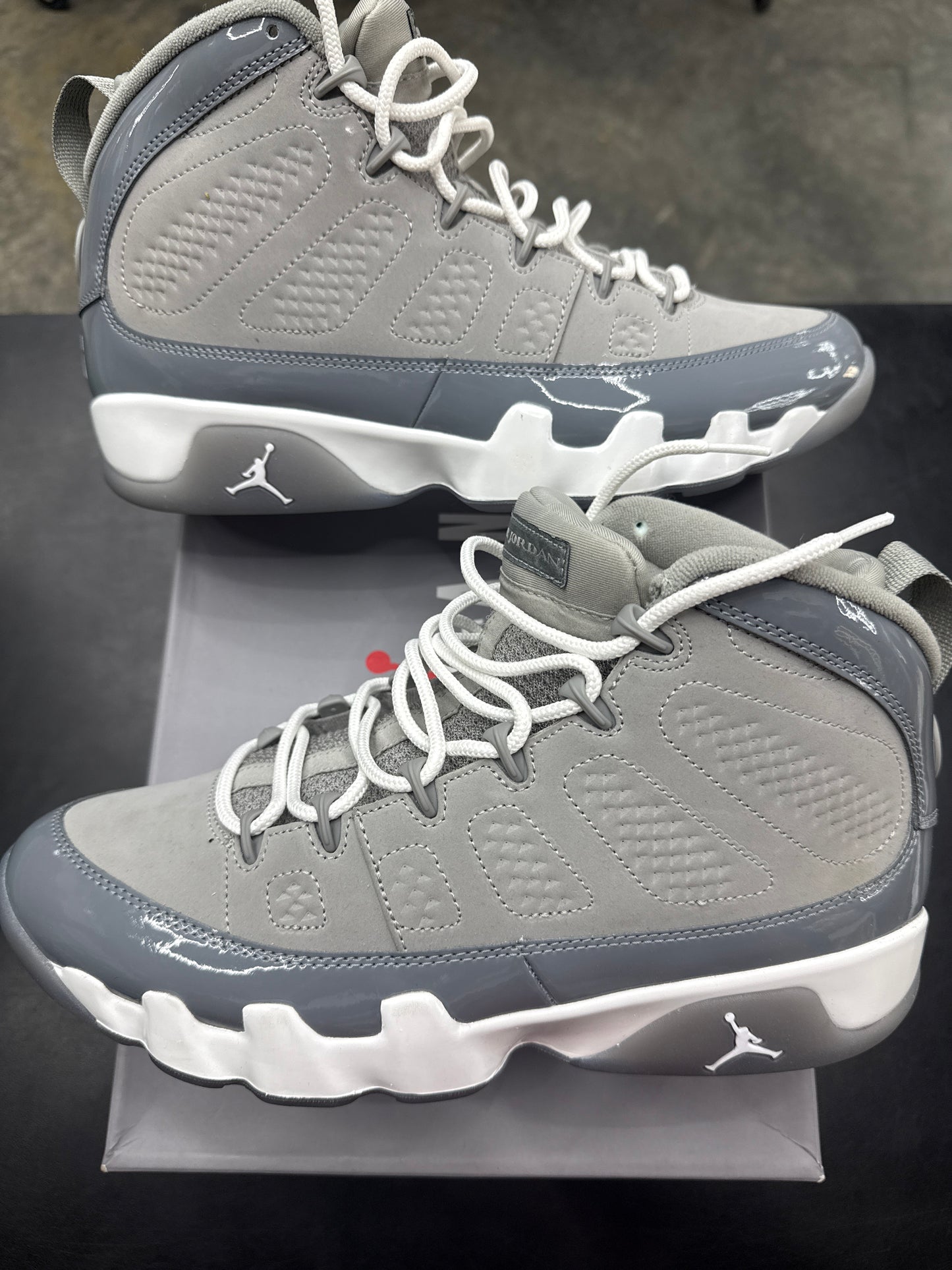 AJ9 Cool Grey (U) - 10.5M