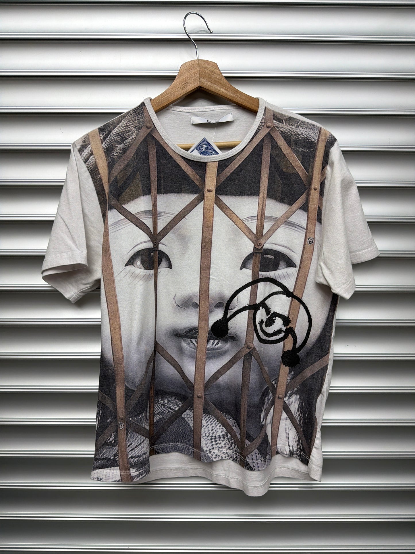 Chito Gate Girl Tee -XS