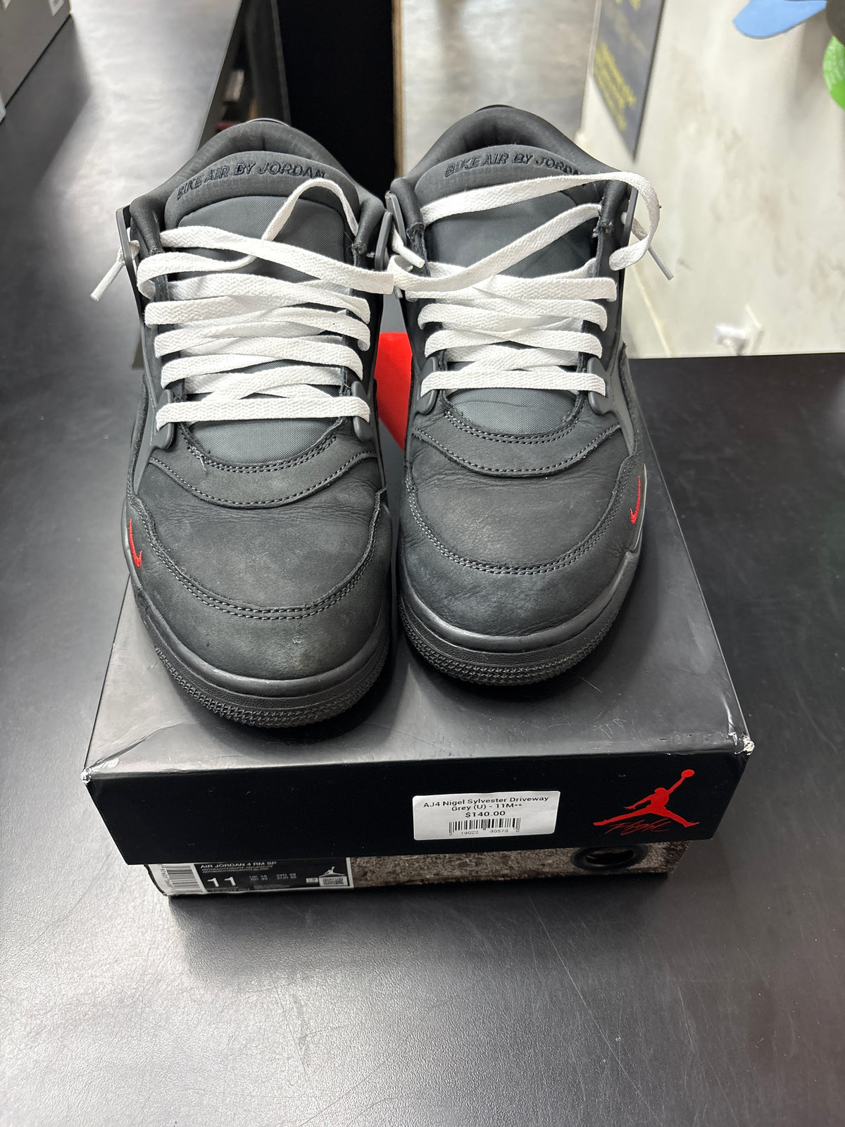AJ4 Nigel Sylvester Driveway Grey (U) - 11M**