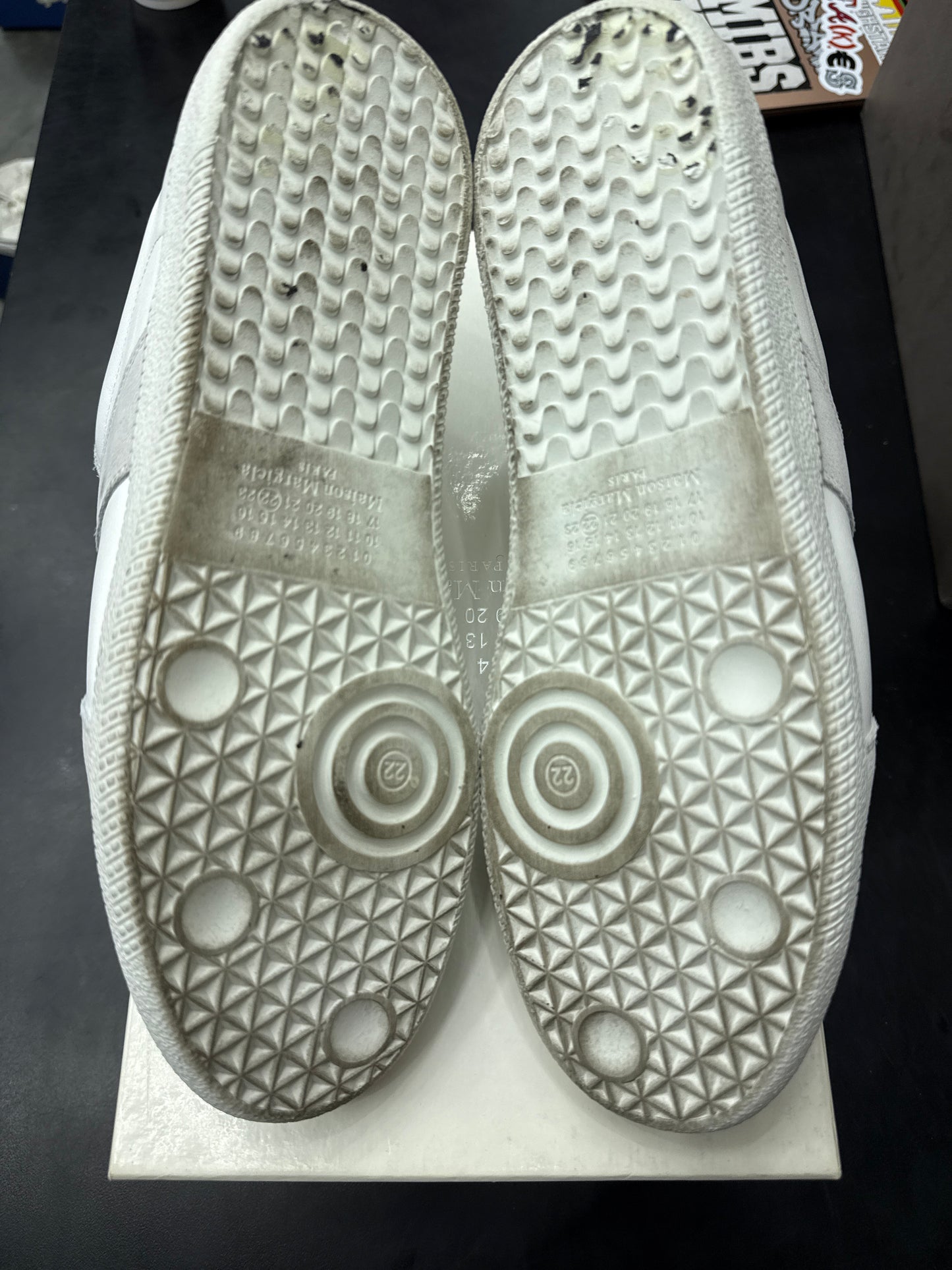 Maison Margiela Replica White (U) - 43.5
