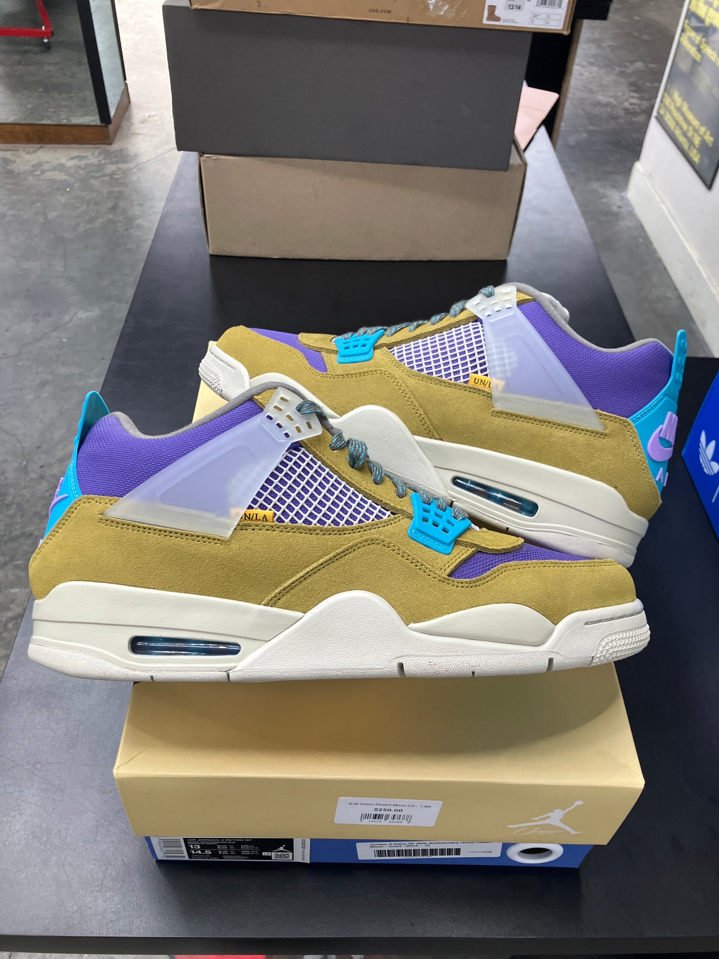 AJ4 Union Desert Moss (U) - 13M