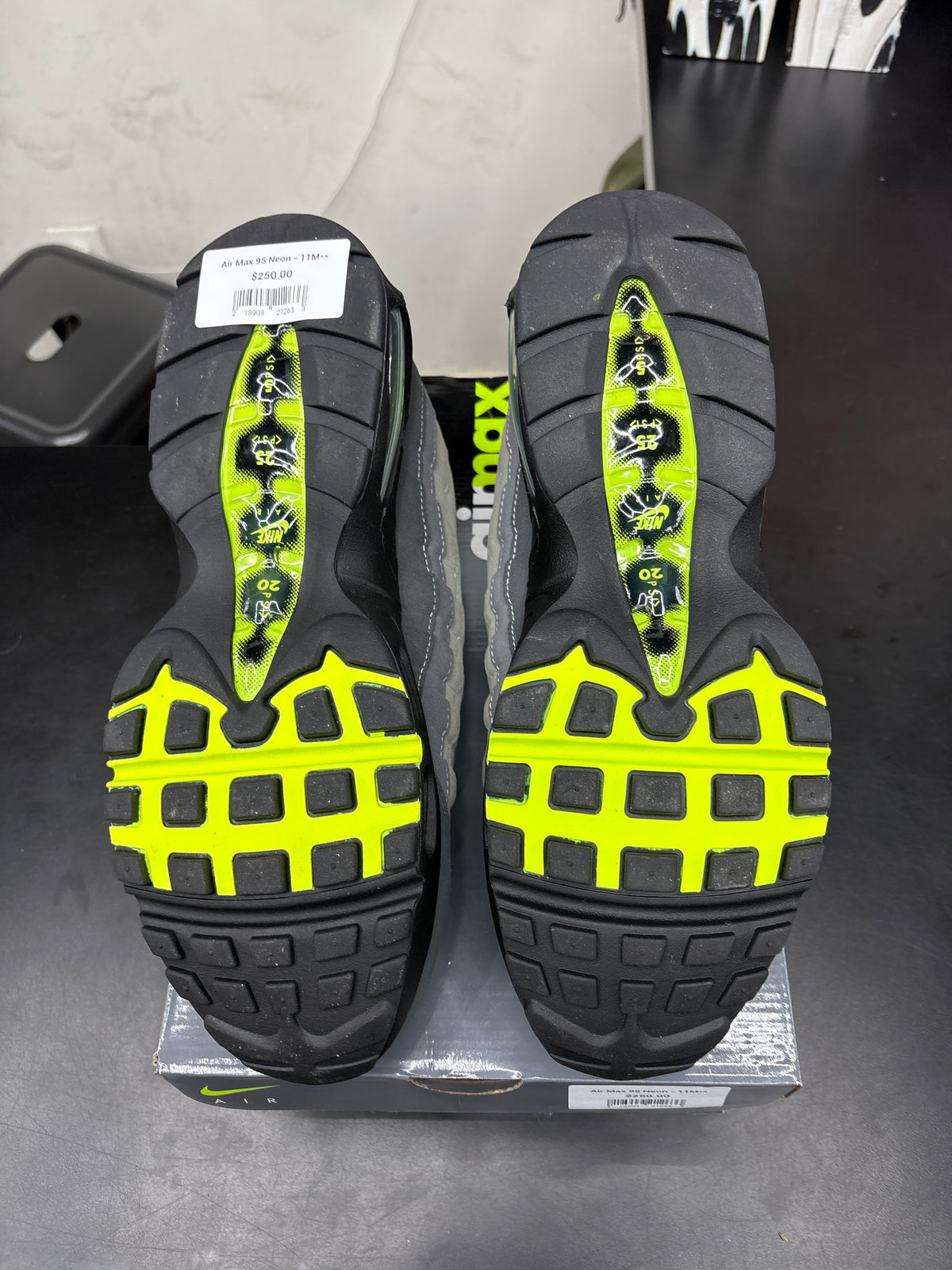 Air Max 95 Neon - 11M**
