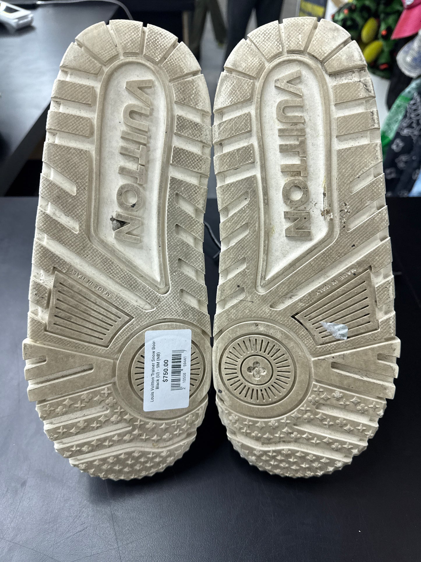 Louis Vuitton Trainer Snow Boot Black (U) - 9M (NB)
