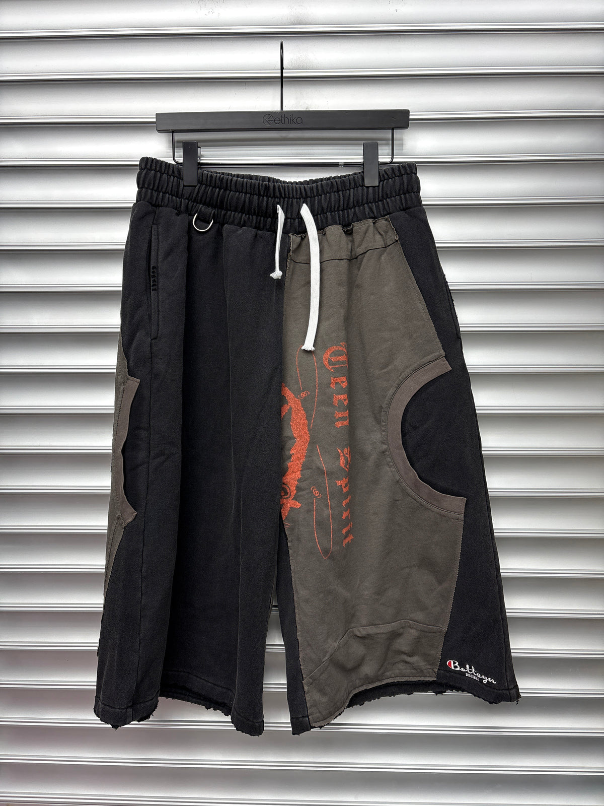 Bottega Desires Black Long Shorts - M**