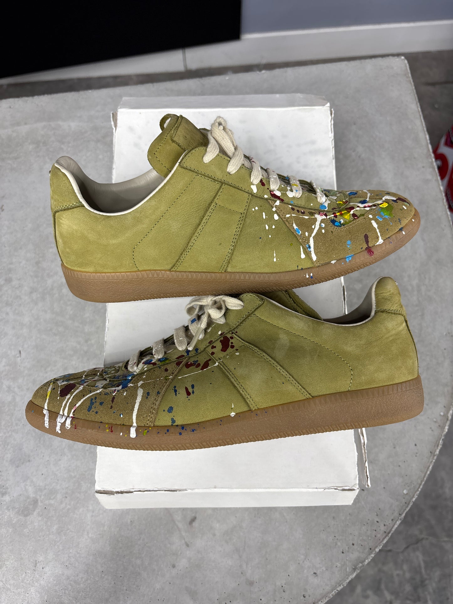 Maison Margiela Replica Olive Paint Splatter (U) - 41(8)