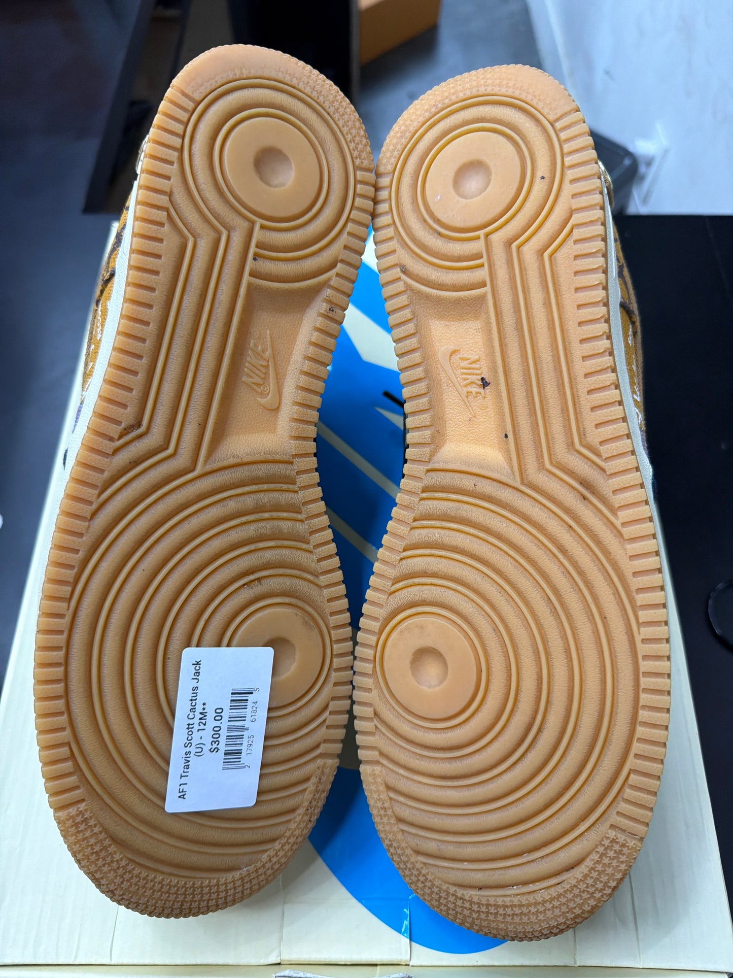 AF1 Travis Scott Cactus Jack (U) - 12M**