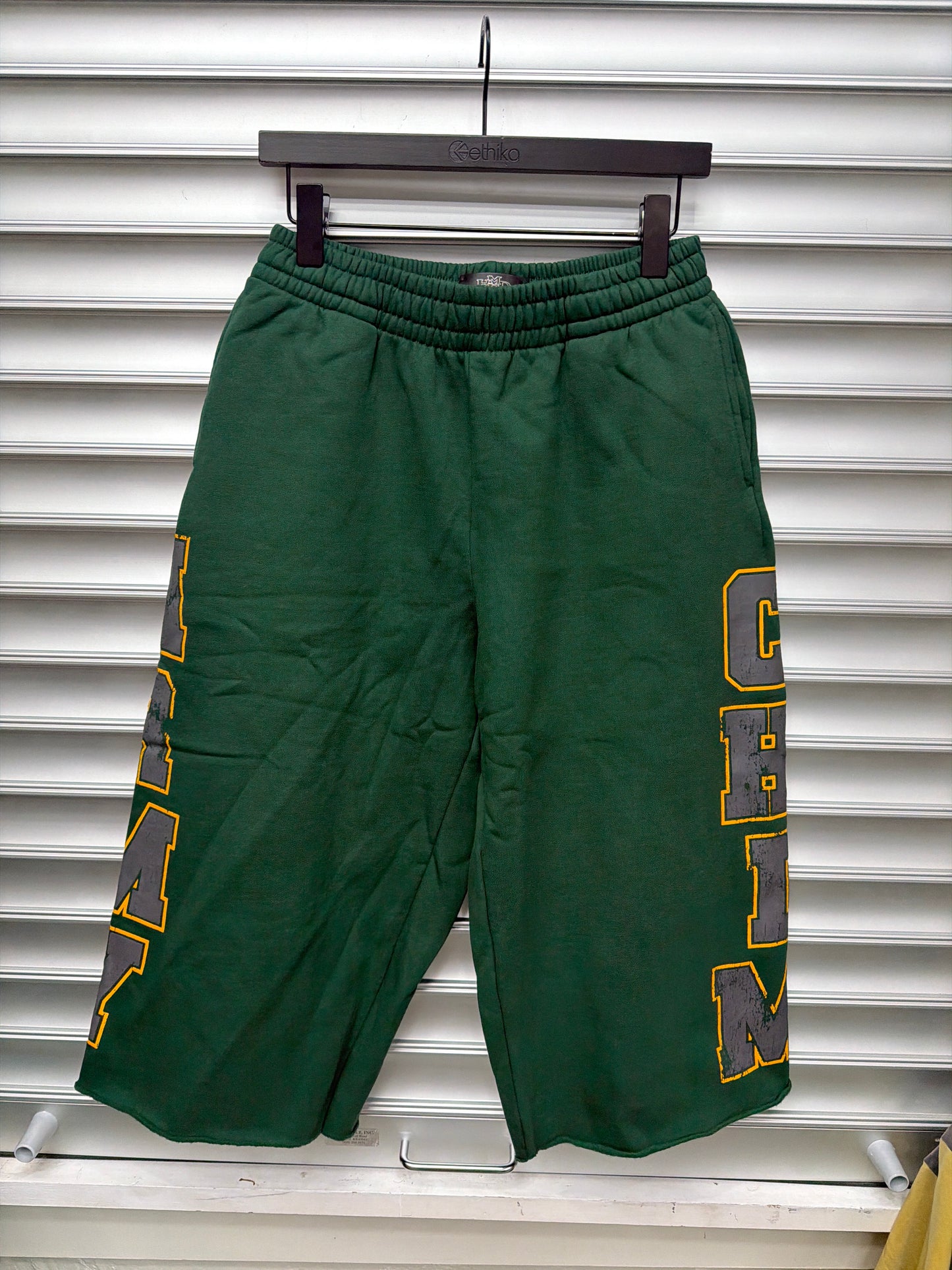 HMDD Green 3/4 Shorts - XS