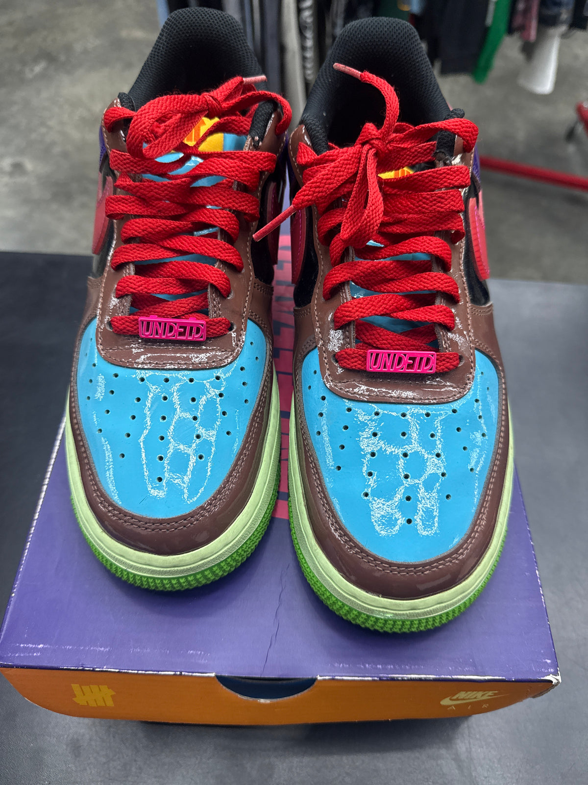 AF1 Undefeated Patent Multi Color (U) - 9.5M**