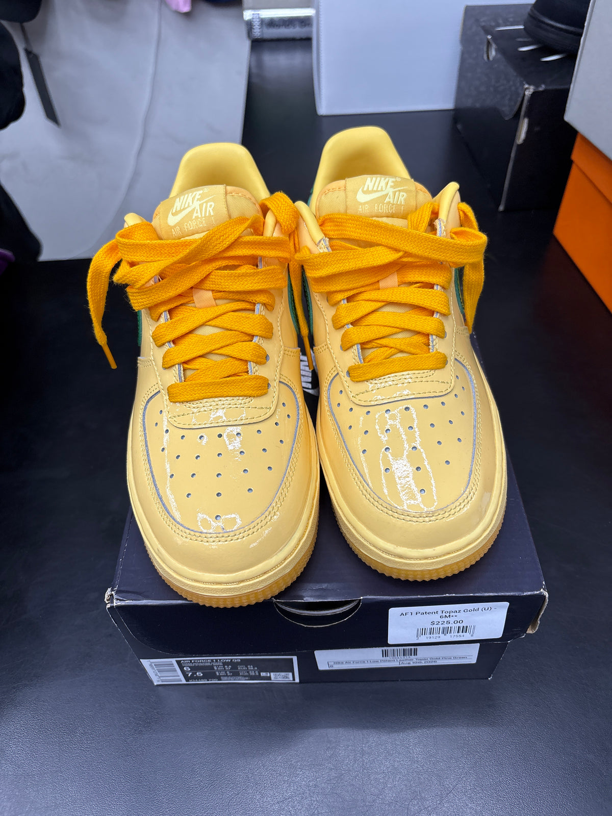 AF1 Patent Topaz Gold (U) - 6M**