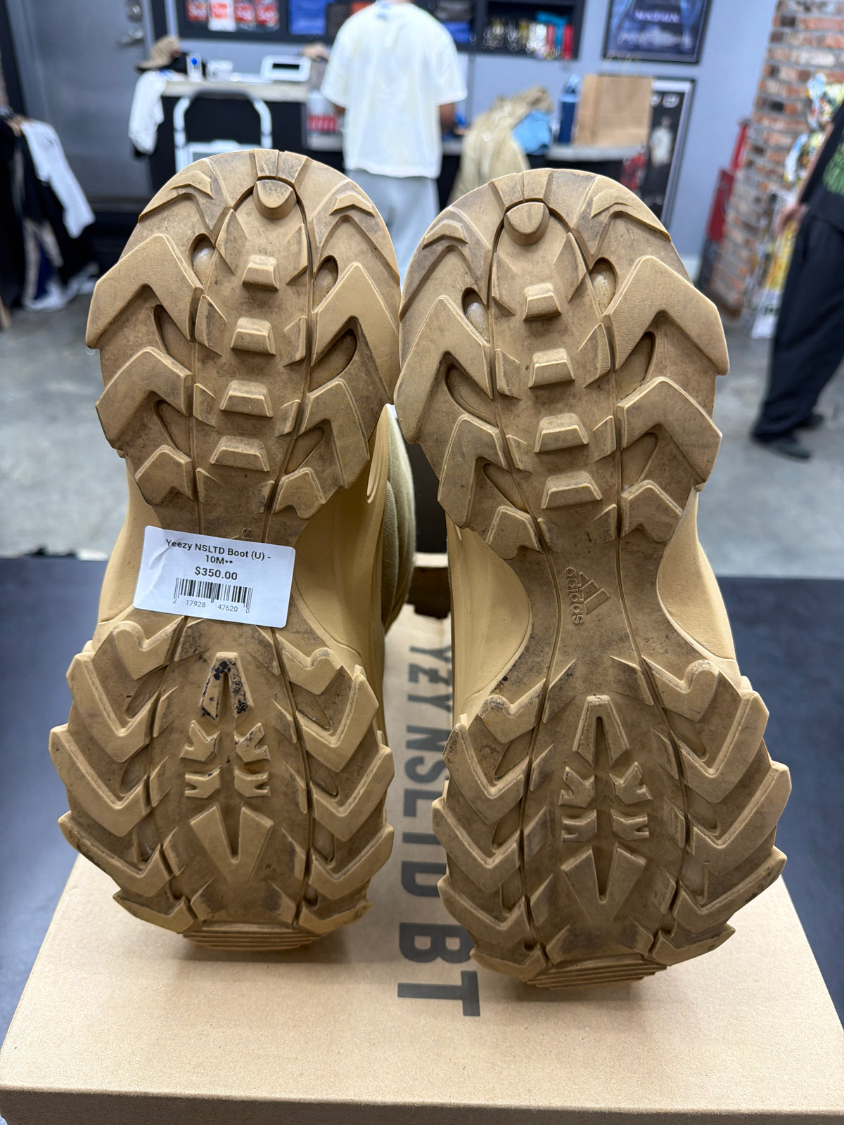 Yeezy NSLTD Boot (U) - 10M**