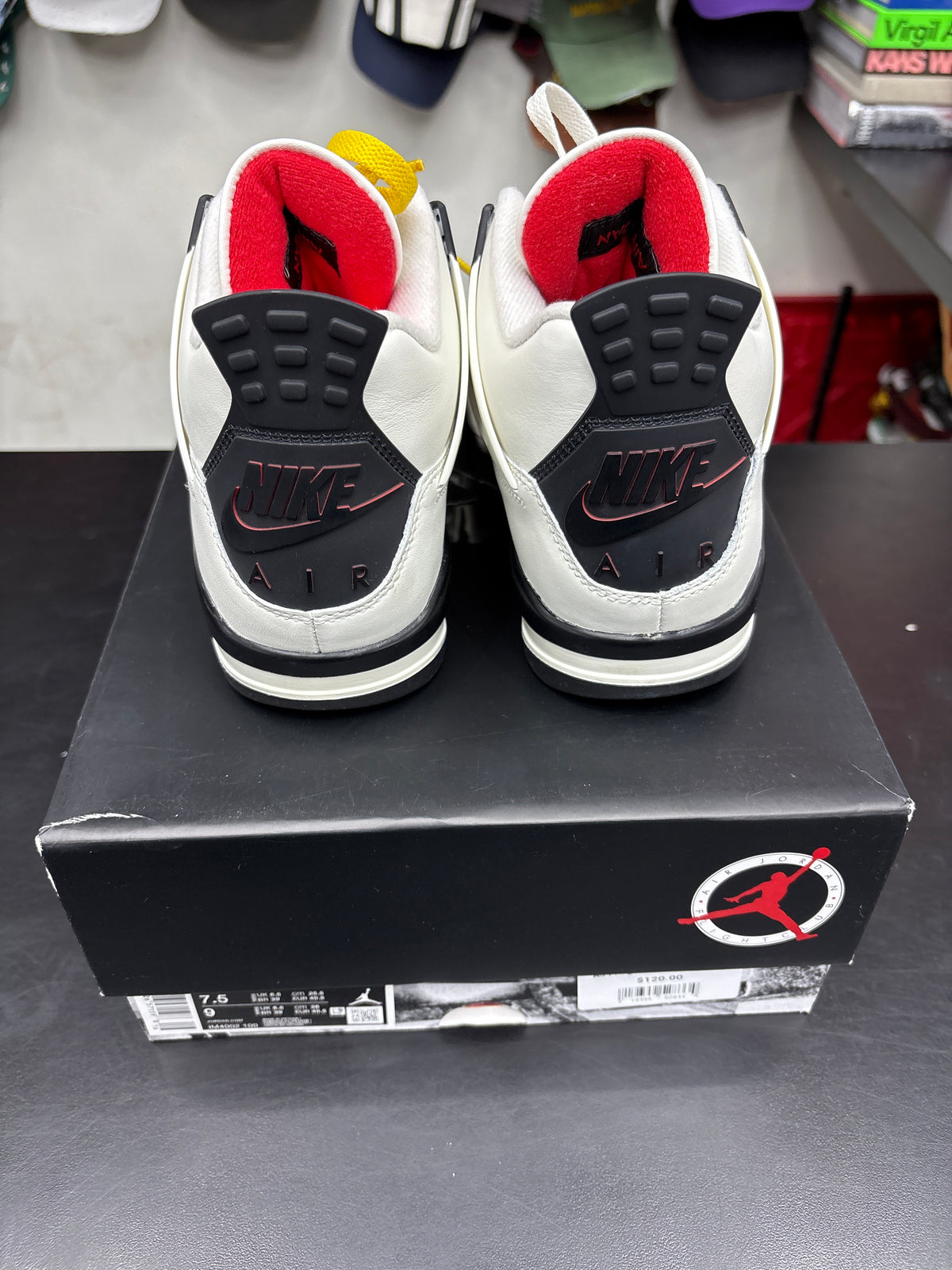 AJ4 Flight Club (U) - 7.5M**