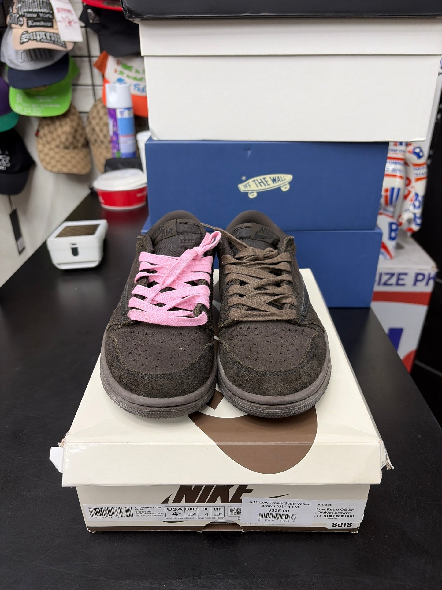 AJ1 Low Travis Scott Velvet Brown (U) - 4.5M