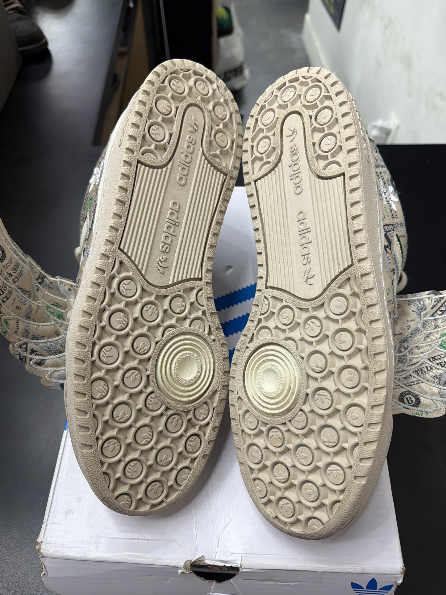 Adidas Jeremy Scott Money Wing (U) - 10.5M