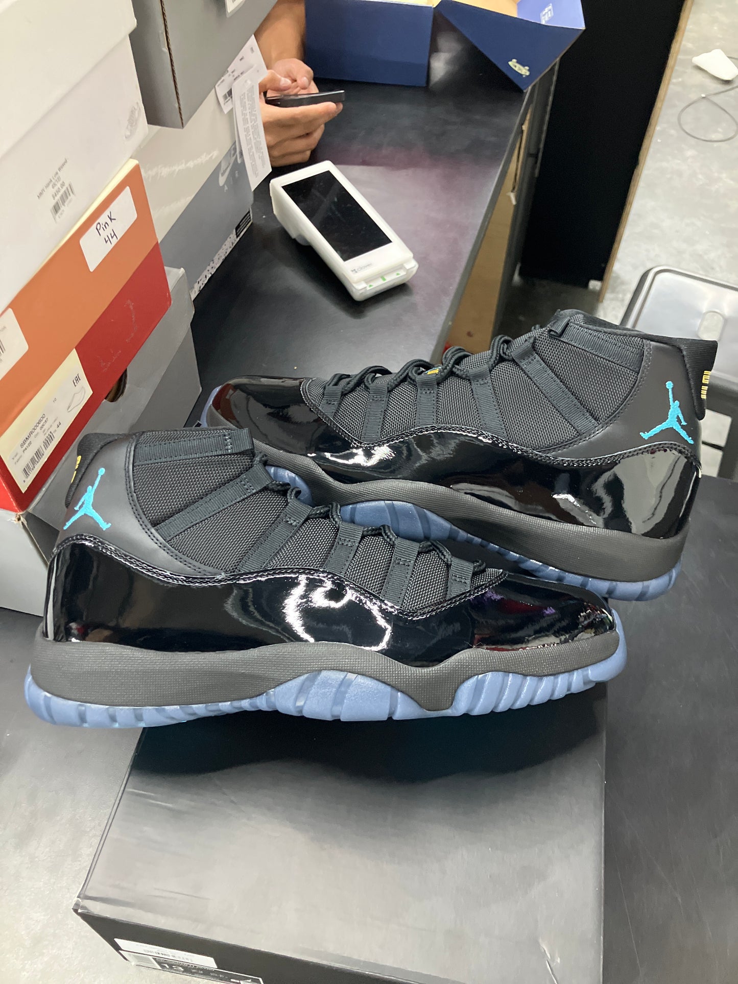 AJ11 Gamma Blue - 13M