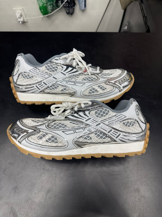 Bottega Orbit White (U) - 44(11) (NB)