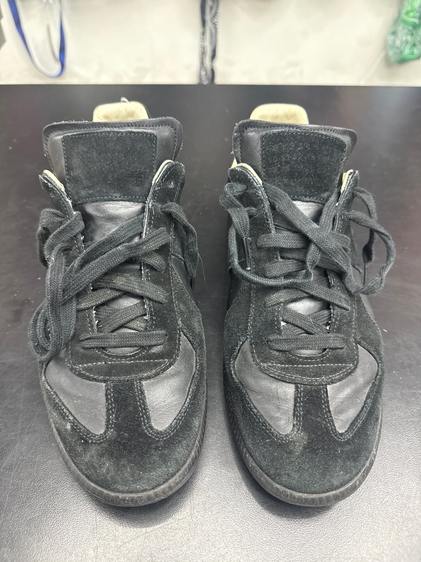 Maison Margiela Replica Triple Black (U) - 41(8) (NB)