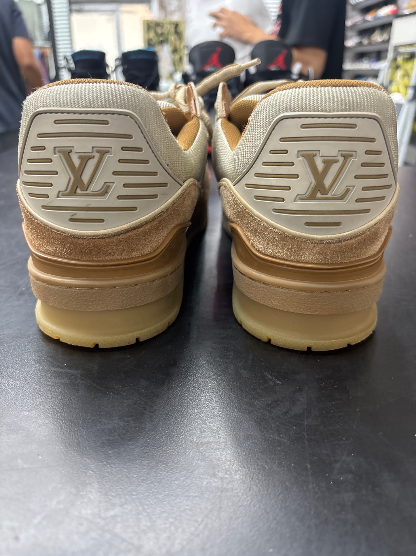 Louis Vuitton Trainer Brown Suede (U) - 10.5M (NB)