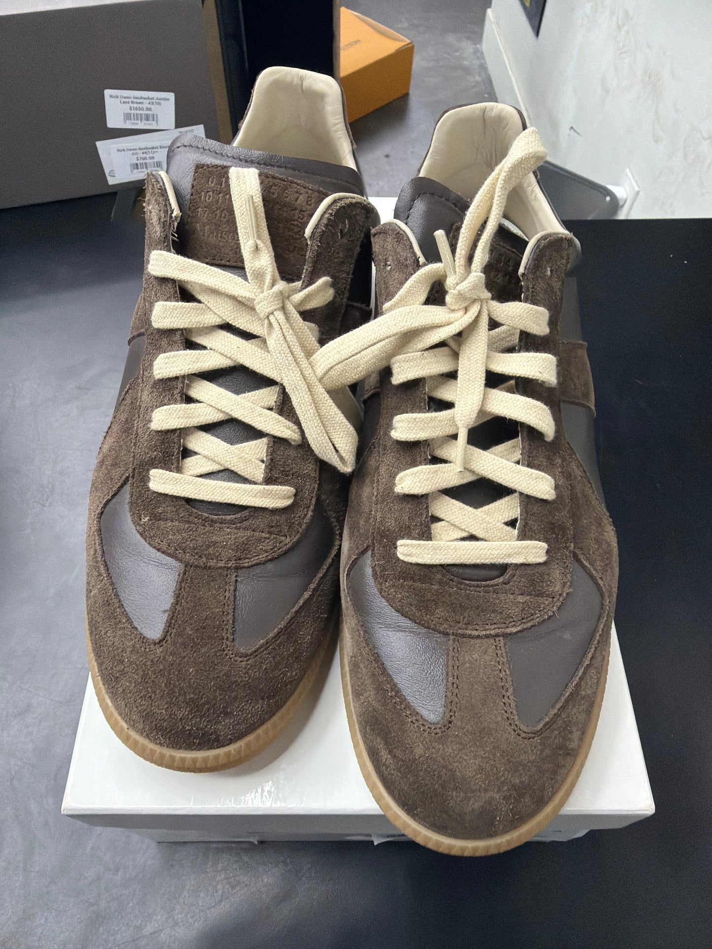 Maison Margiela Replica Brown (U) - 44(11)**