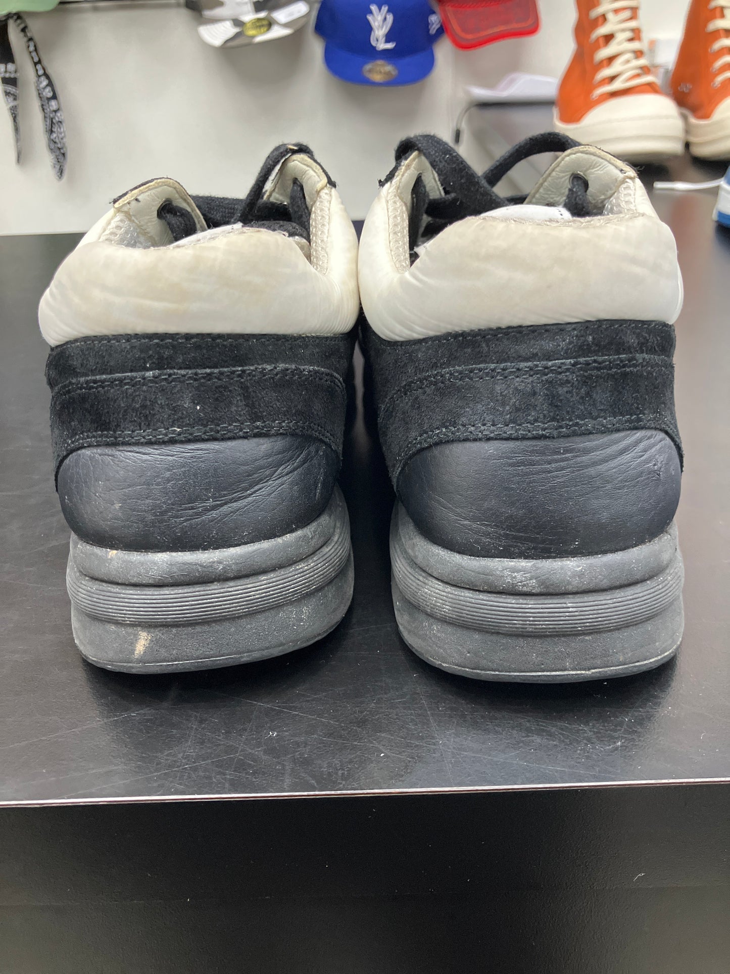 Chanel Trainer Black/White (U) - 38.5 (NB)