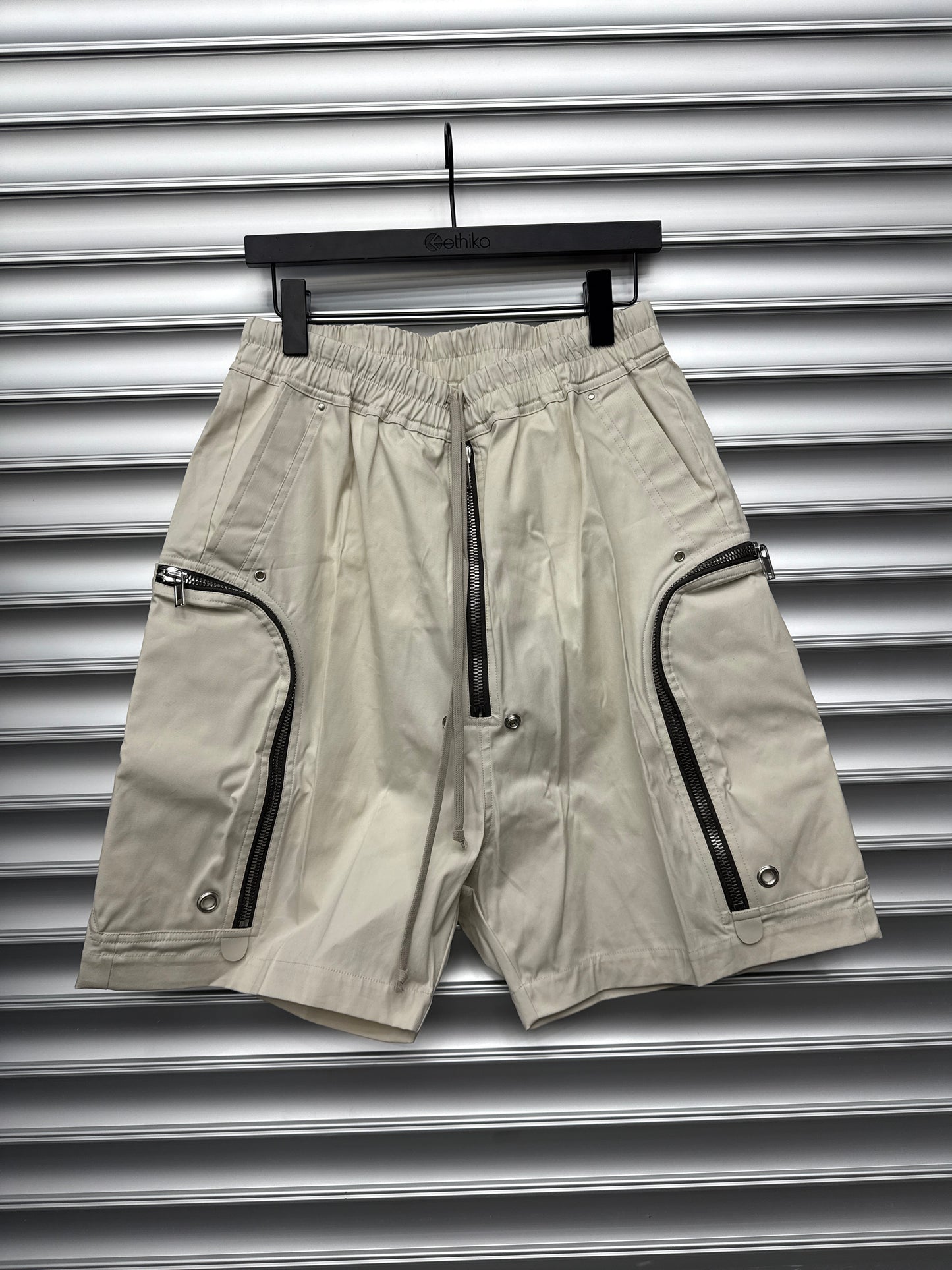 Rick Owen Pearl Bahaus Shorts - 50