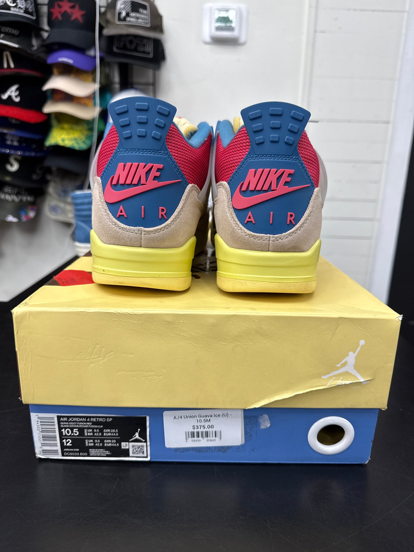 AJ4 Union Guava Ice (U) - 10.5M